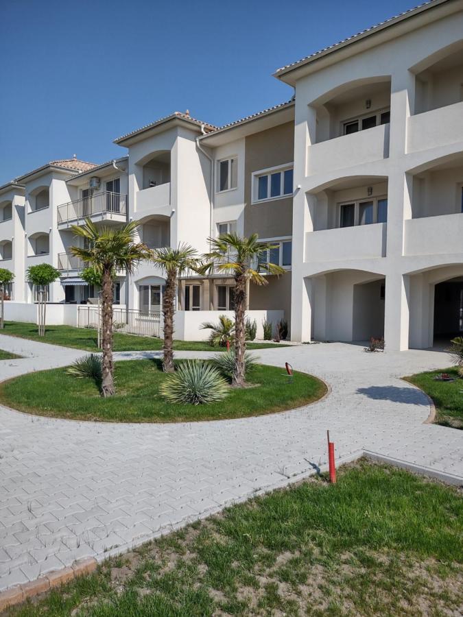 Karina Apartman Apartment Dunajska Streda Exterior photo