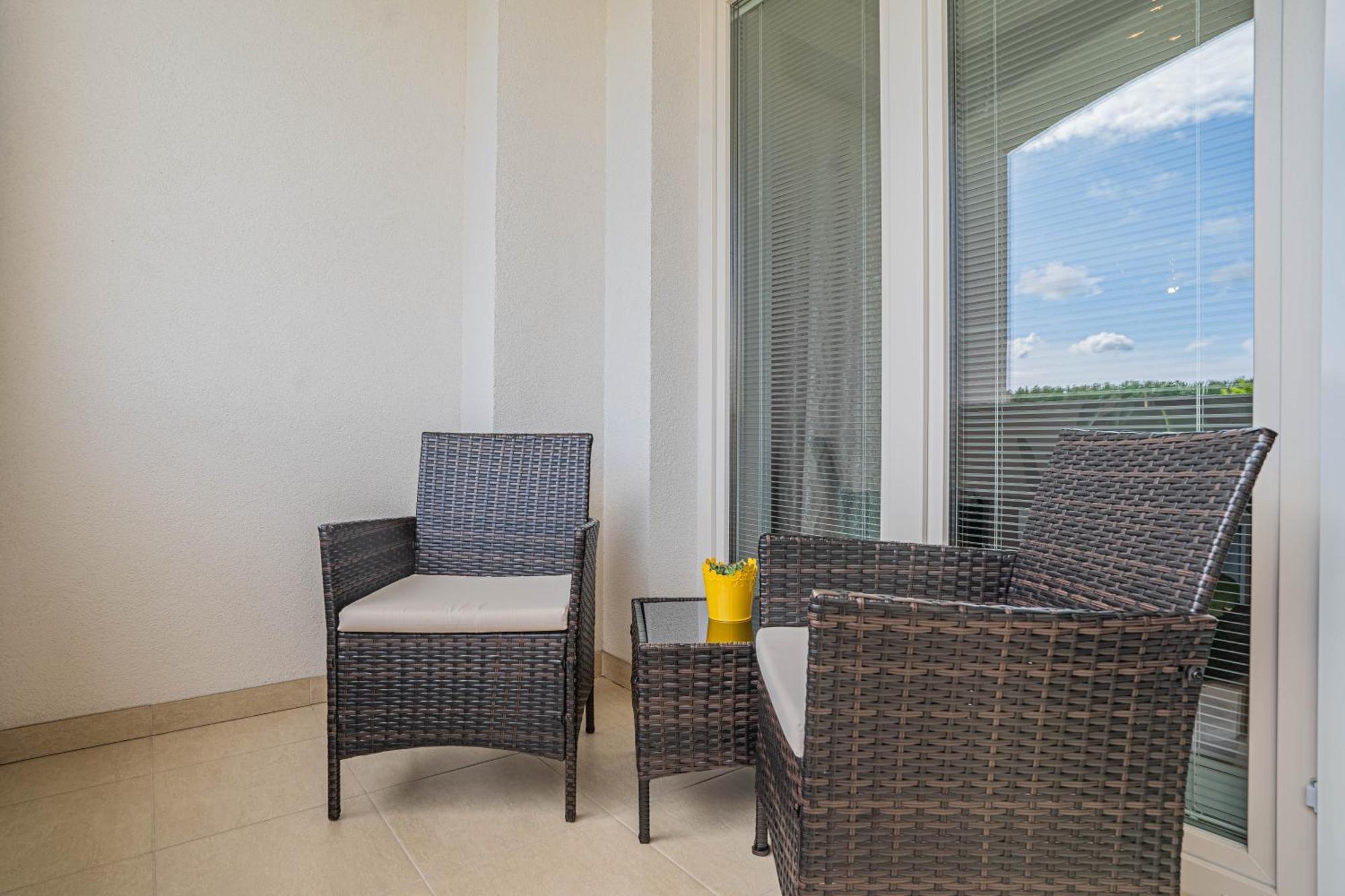 Karina Apartman Apartment Dunajska Streda Exterior photo