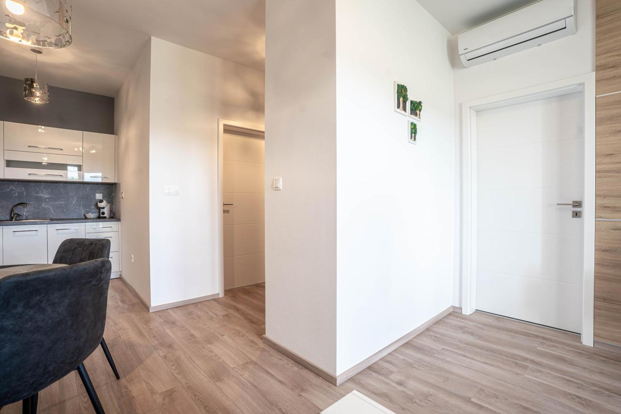 Karina Apartman Apartment Dunajska Streda Exterior photo